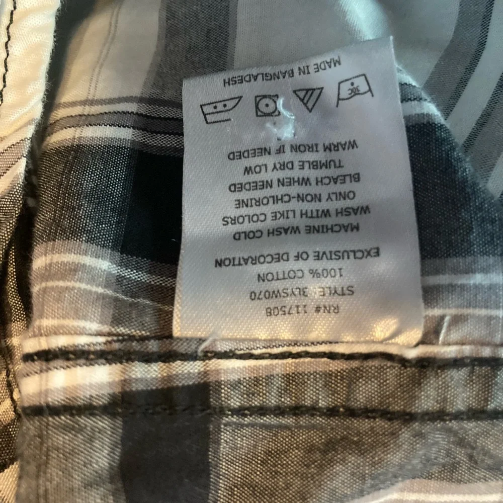 Levi's SZ XL black and gray Western style short sleeve Button Down Shirt